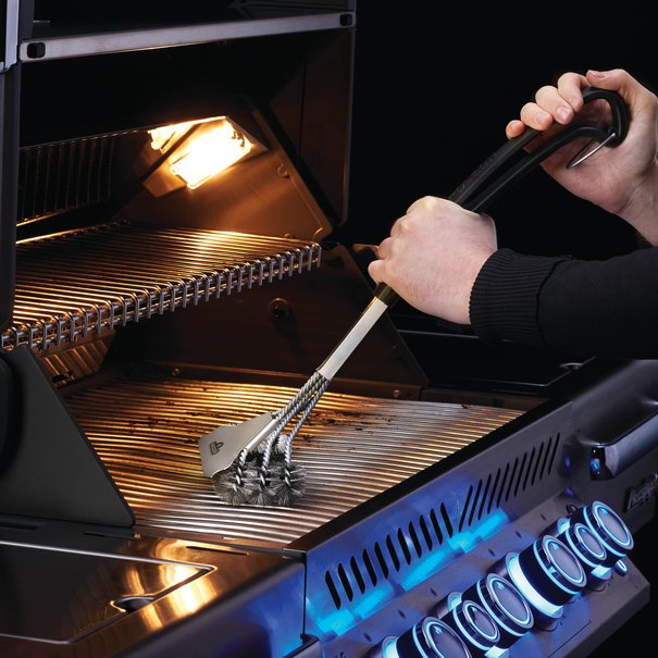 Triple-row Grill Brush